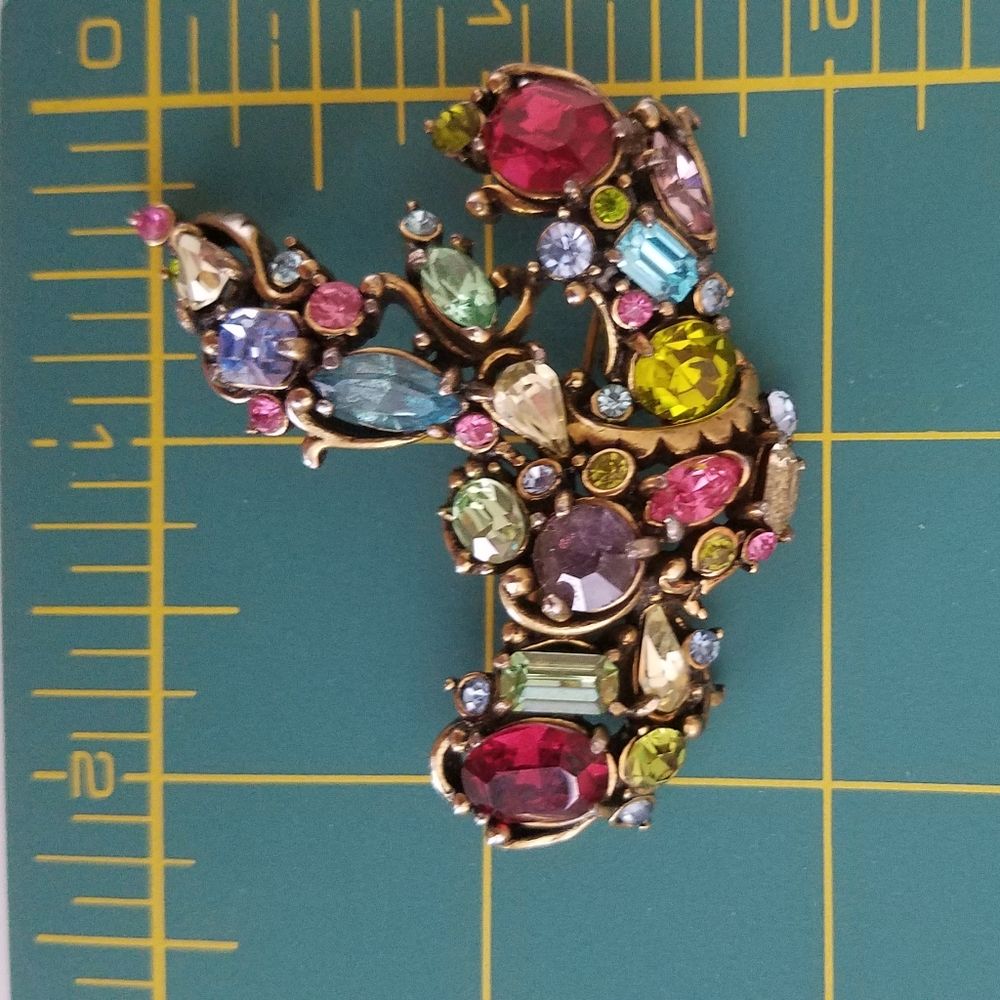 Vintage brooch and earrings